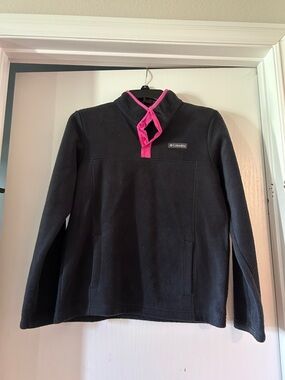 Columbia Black Fleece Pullover with Pink Trim